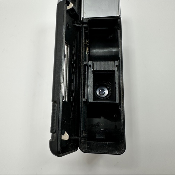 Vintage Agfamatic 2008 Pocket Sensor 110 Film Camera Agfa Made In Germany - Picture 9 of 10